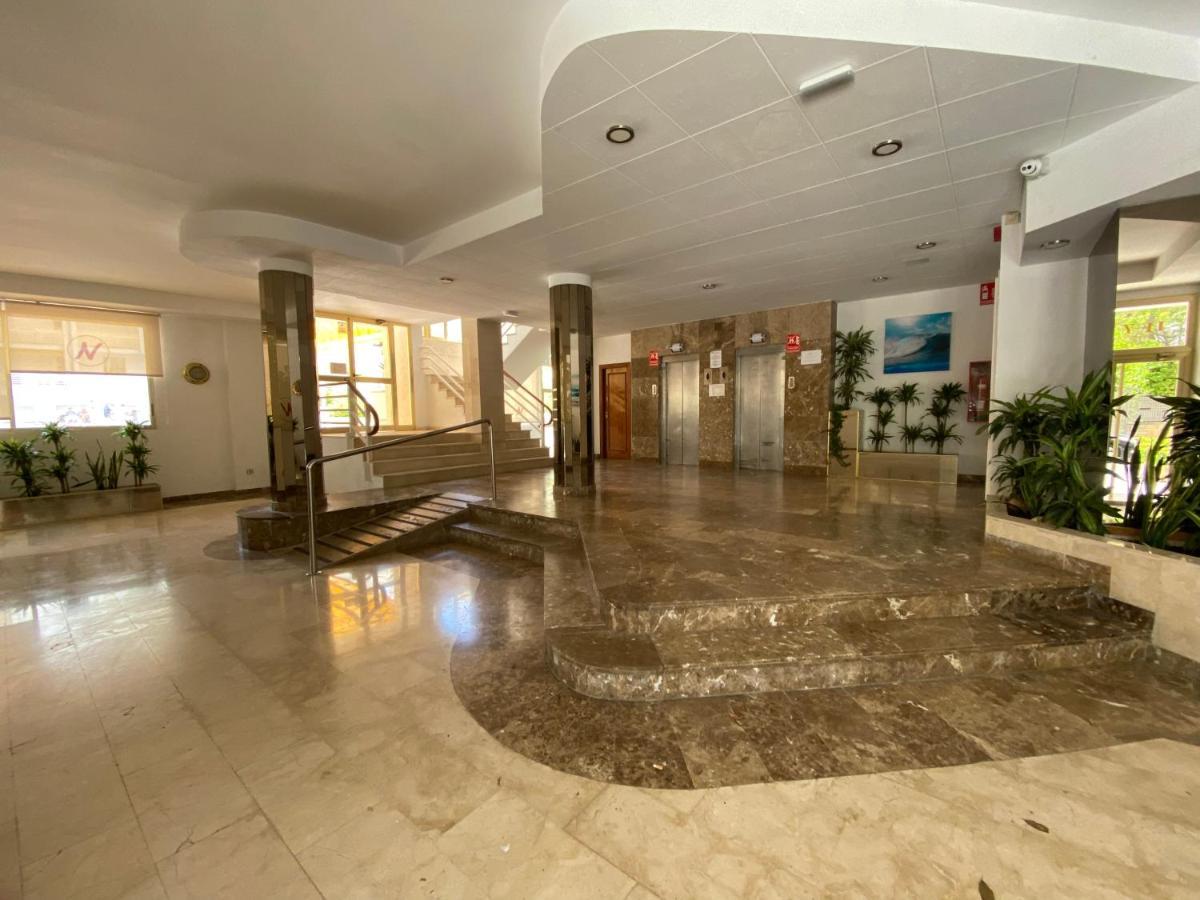 Apartamento Con Piscina En 1ª Linea De Playa En Salou Exterior foto